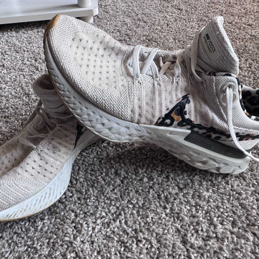 Nike Women’s Sneakers in Light Cream with Leopard Accent